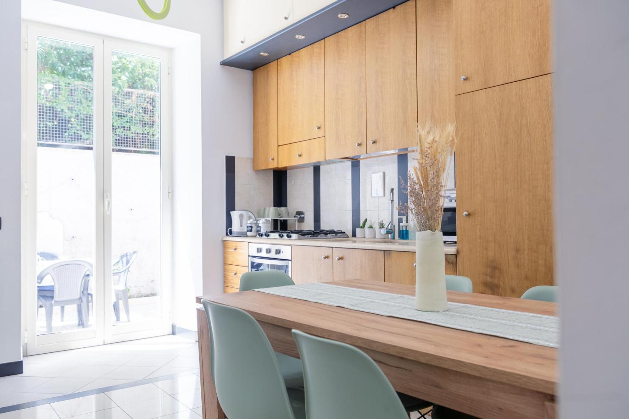 Holiday Homes Rome - Green Apartment S Camillo - Near Trastevere Екстер'єр фото